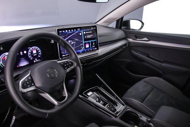 Volkswagen GOLF Style Edition 1.5 TSI eHybrid 204pk DSG Automaat Adaptive cruise control, 360 camera, LED matrix koplampen, Achteruitrijcamera, Stuurwiel verwarmd