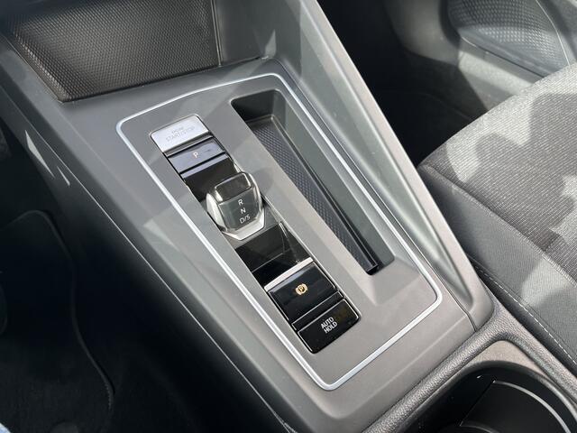Volkswagen GOLF 1.0 eTSI Life / AUTOMAAT/ LED/ PARKEER SENSOREN V+A/ CAMERA/ ACC/ APP-CONNECT/ VIRTUAL COCKPIT/ SFEER VERLICHTING/ DAB/ NAVI/ CLIMA/ 16'' LMV