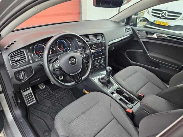 Volkswagen GOLF 1.0 TSI Comfortline | Carplay | Camera | Trekhaak