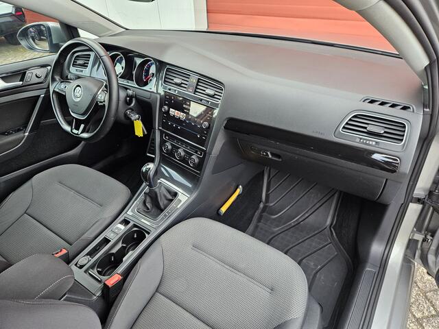 Volkswagen GOLF 1.0 TSI Comfortline | Carplay | Camera | Trekhaak