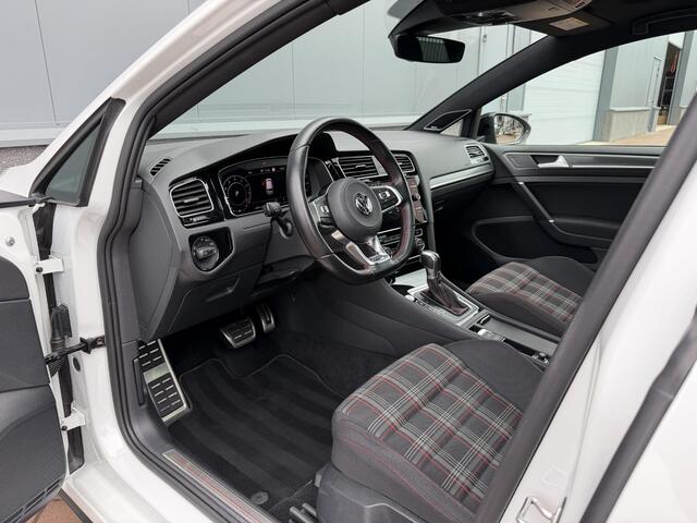Volkswagen GOLF 2.0 TSI GTI Performance PANO | DCC | DYN