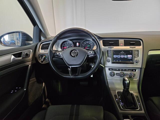 Volkswagen GOLF Variant 1.0 TSI Connected Series / Navi / Camera / NL Aut