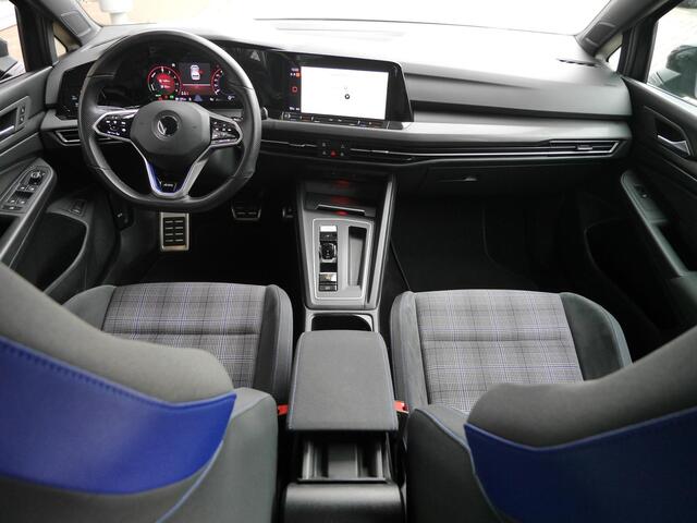 Volkswagen GOLF 1.4 eHybrid GTE | Afneembare trekhaak | Navigatie | Led | Climate control | Lichtmetalen velgen