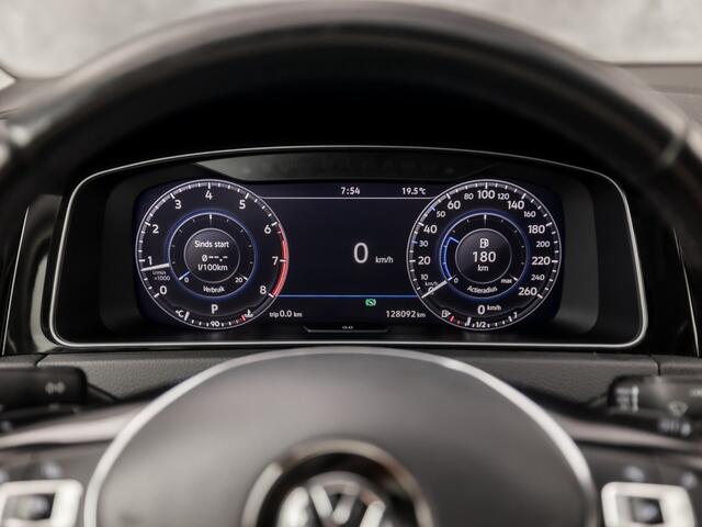 Volkswagen GOLF 1.5 TSI Sportline 150Pk Automaat (VIRTUAL COCKPIT, APPLE CARPLAY, GROOT NAVI, ALCANTARA, STOELVERWARMING, SPORTSTOELEN, GETINT GLAS, LED KOPLAMPEN, ADAPTIVE CRUISE, NIEUWSTAAT)