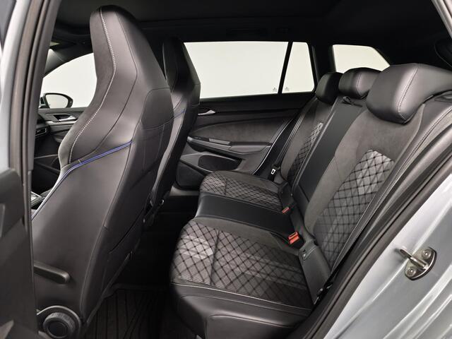 Volkswagen GOLF Variant 1.5 eTSI R-Line Edition | Panoramadak | Stoelverwarming | Achteruitrijcamera | Navigatie |