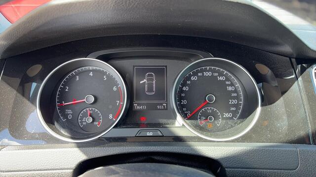 Volkswagen GOLF 1.0 TSI Comfortline STOELVERW / CAMERA / CARPLAY / NAVI / CLIMA / PDC / BLUETOOTH / ACC