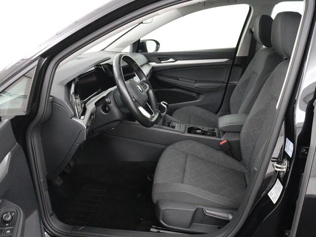Volkswagen GOLF 1.0 TSI Life | Carplay | Adaptive cruise | Navigatie | Parkeerhulp | Full LED | Climate control | DAB | Bluetooth | Digital cockpit