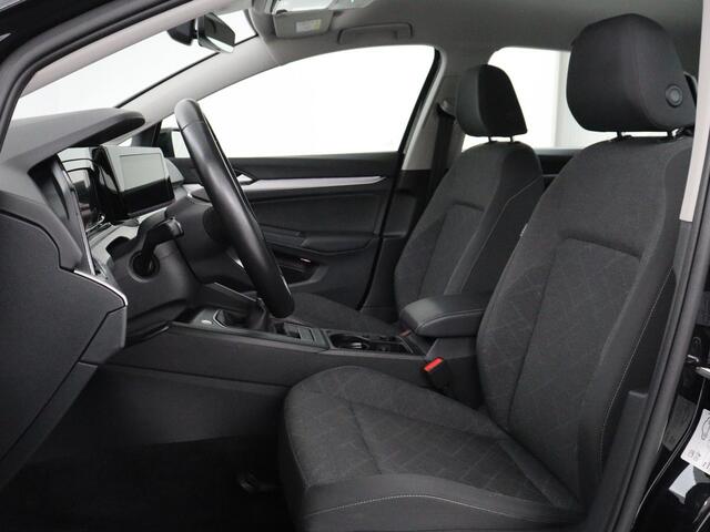 Volkswagen GOLF 1.0 TSI Life | Carplay | Adaptive cruise | Navigatie | Parkeerhulp | Full LED | Climate control | DAB | Bluetooth | Digital cockpit