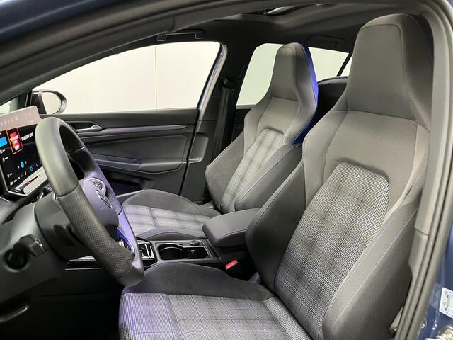 Volkswagen GOLF 1.5 eHybrid GTE / AUTOMAAT/ GARANTIE TM 07-2030/ 272PK/ PANO/ TREKHAAK/ DCC/ ACC/ APP-CONNECT/ PARK.SENSOR. + 360 CAMERA/ STUUR+STOELVERWARM./ KEYLESS/ DODEHOEK/ HEAD-UP/ NAVI/ DAB/ CLIMA/ LED/ 18'' LMV