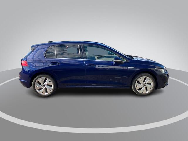 Volkswagen GOLF 1.5eTSI/150PK DSG Style · Navigatie · Stoelverwarming Apple/Android Car Play ·