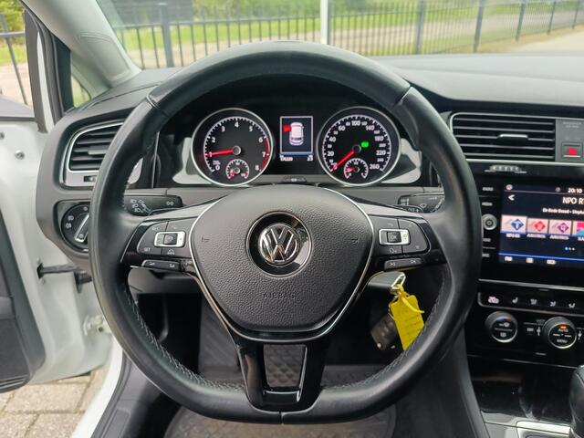 Volkswagen GOLF 1.5 TSI Highline | Led | DSG | Adaptieve cruise controle |