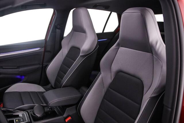 Volkswagen GOLF GTE 1.5 TSI eHybrid 272pk DSG Automaat Trekhaak, Panoramadak, 360 camera, Lederen bekleding, Black Style, LED matrix koplampen, Adaptive cruise control