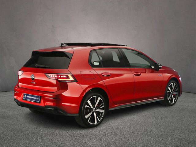 Volkswagen GOLF GTE 1.5 TSI eHybrid 272pk DSG Automaat Trekhaak, Panoramadak, 360 camera, Lederen bekleding, Black Style, LED matrix koplampen, Adaptive cruise control