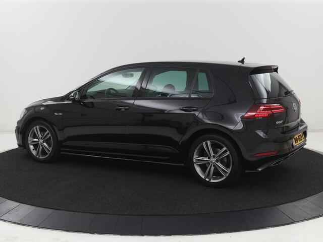 Volkswagen GOLF 1.0 TSI R-Line | Carplay | Adaptive Cruise | Massage | Stoelverwarming | Climate control | Bluetooth | Navigatie | Virtual Cockpit | Parkeerhulp
