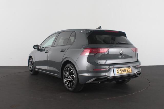 Volkswagen GOLF 1.5 TSI Life Business > Dolphin Grey/Trekhaak/Camera/Winterpakket/Keyless/17inch...
