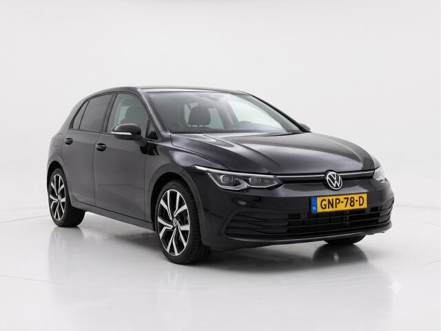 Volkswagen GOLF 1.5 eTSI Life Edition | 18" Velgen | Stuurwiel Verwarmd | Voorstoelen Verwarmd | Getinte Ramen | All-Season Banden