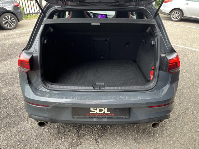 Volkswagen GOLF 2.0 TSI GTI // ADAPT. CRUISE // SCHUIF-KANTELDAK // DODEHOEK // VIRTUAL COCKPIT // CAMERA+SENSOREN // NAVI+CARPLAY //