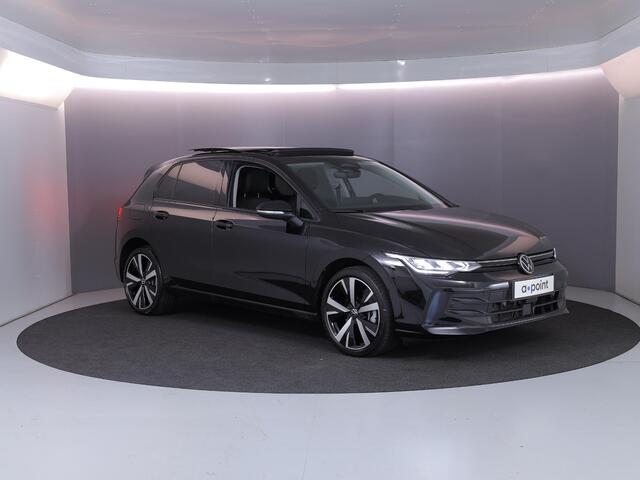 Volkswagen GOLF 1.5 eHybrid Life Edition 204 pk Automaat (DSG) | Verlengde garantie | Navigatie via App | Panoramadak | Parkeersensoren (Park assist) | Achteruitrijcamera |