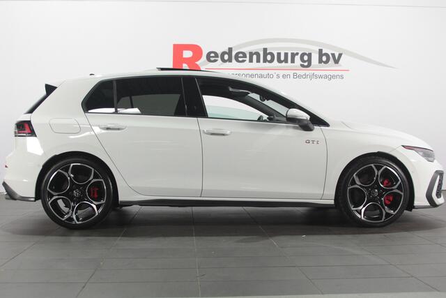Volkswagen GOLF 2.0 TSI GTI - Pano / Carplay / Dodehoek / Lane assist