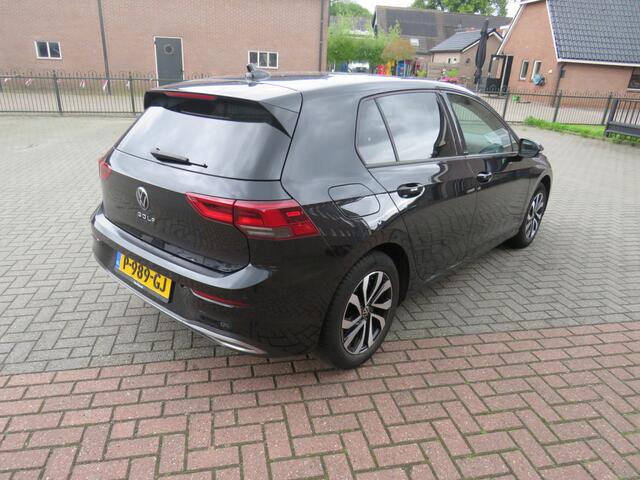 Volkswagen GOLF 1.0 TSI 110Pk Life * Rijklaarprijs incl. garantie * Navi * Carplay Android * Led * ACC * PDC V+A *