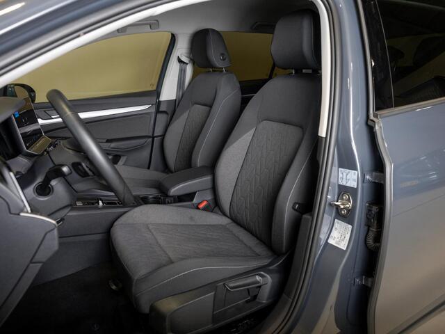Volkswagen GOLF Variant 1.5 eTSI Life Edition / 150pk / Stoel en stuur verwarming /
