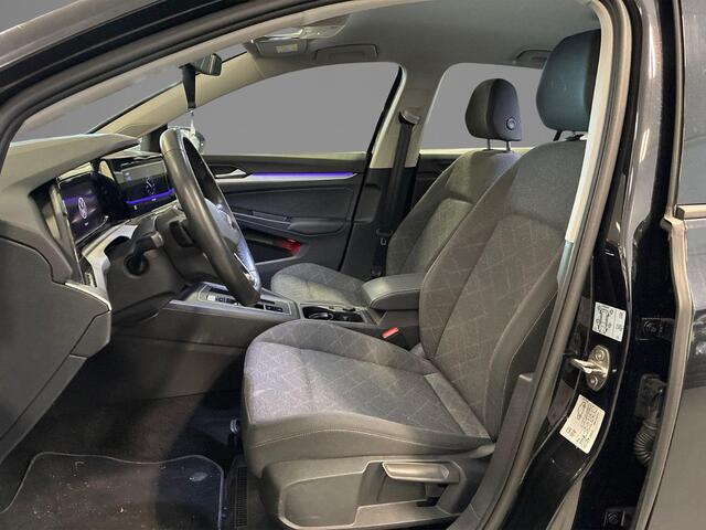 Volkswagen GOLF 1.0 eTSI 110pk DSG Life Business · Camera · Keyless · Dodehoeksensor · Apple/Android Car Play · Clima · Navigatie · Garantie t/m 12-10-2026 of 60.000km