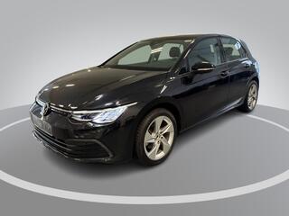 volkswagen-golf-1.0-etsi-110pk-dsg-
