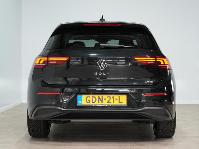 Volkswagen GOLF 1.5 eTSI 115pk DSG Life Edition | Navigatie | Camera | Full-LED | 18"Lm 104