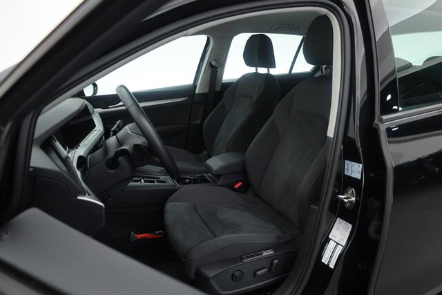 Volkswagen GOLF 1.0 eTSI Life Business | Adapt. Cruise | Memory | Massage | Apple CarPlay & Android Auto | Stoel- Stuurverw. |