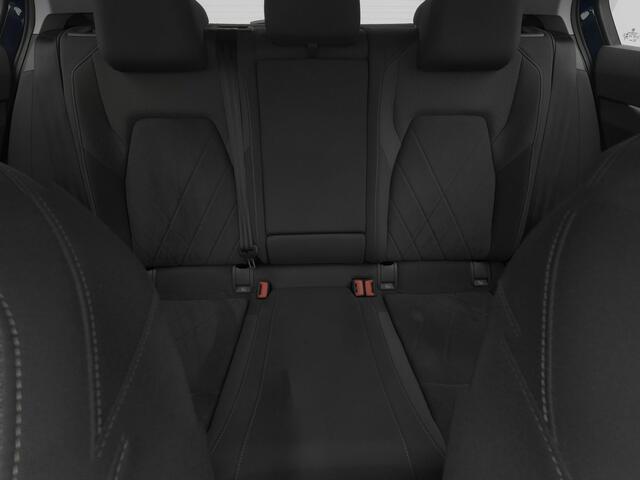 Volkswagen GOLF 1.5 eTSI R-Line | PANO | CAMERA | ADAPTIVE | STOEL- EN STUURVERW.