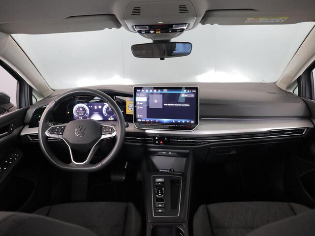 Volkswagen GOLF Variant 1.5 eTSI Life Edition 116 pk Automaat (DSG) | Navigatie | Trekhaak (wegklapbaar) | Parkeersensoren | Adaptieve cruise control | Stoel/stuur verwarming | Autom. airco (3 zones) |