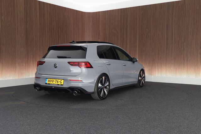 Volkswagen GOLF 1.4 245pk eHybrid GTE Panoramadak HUD Camera Navigatie Stoelverwarming