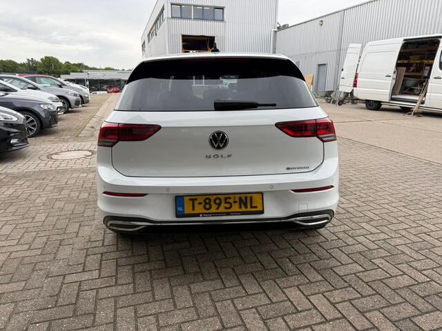Volkswagen GOLF 1.4 eHybrid Style