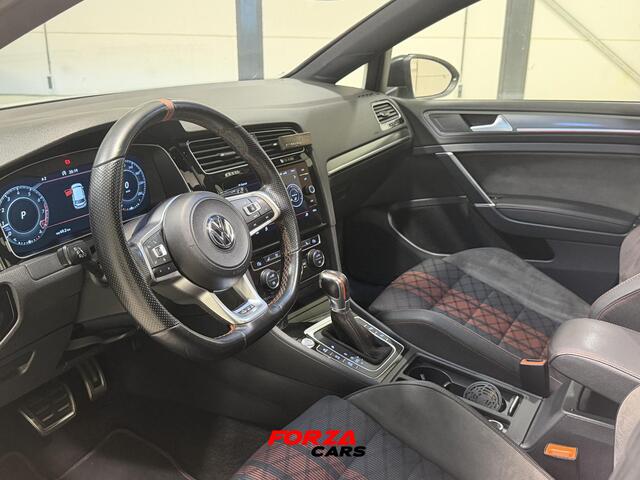 Volkswagen GOLF 2.0 TSI GTI TCR PANO | CAMERA | ACC | KEYLESS