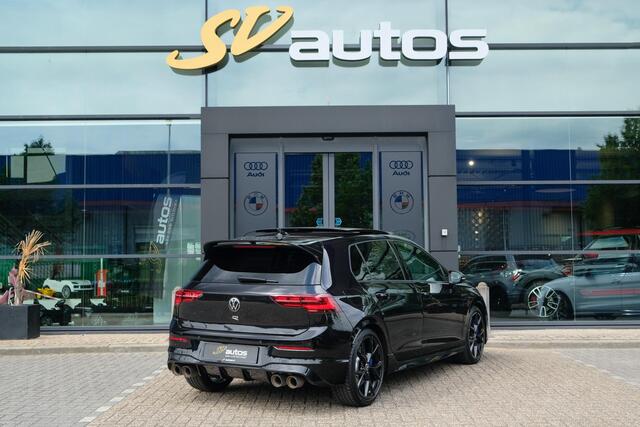 Volkswagen GOLF 2.0 TSI R 4Motion Performance Akrapovic Panoramadak Black edition IQ light DCC Camera