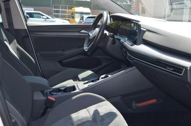 Volkswagen GOLF 1.4 eHybrid Style | AUT - MEMORY