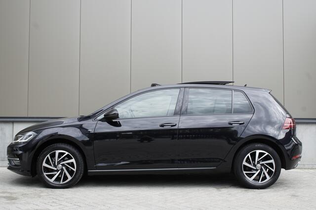 Volkswagen GOLF 1.5 TSI HL | Adap. cruise | Pano | Apple CarPlay | Stoelverwarmi