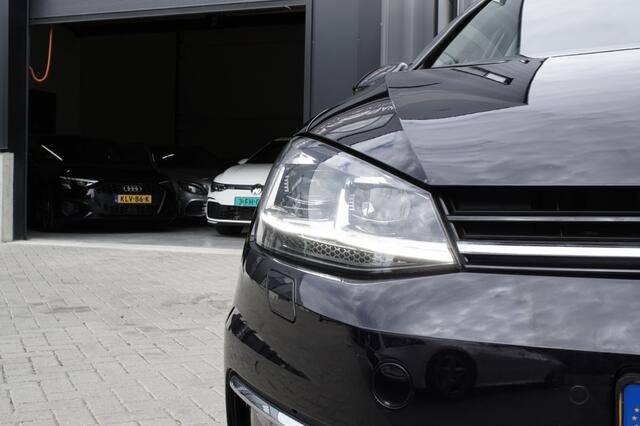 Volkswagen GOLF 1.5 TSI HL | Adap. cruise | Pano | Apple CarPlay | Stoelverwarmi