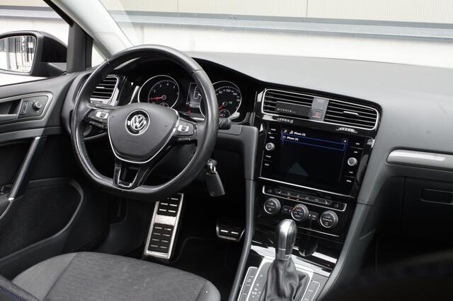 Volkswagen GOLF 1.5 TSI HL | Adap. cruise | Pano | Apple CarPlay | Stoelverwarmi