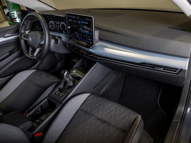 Volkswagen GOLF 1.5 TSI / 116pk / Stoelverwarming / Navigatie / Adaptieve cruise control / Apple carplay / Airco