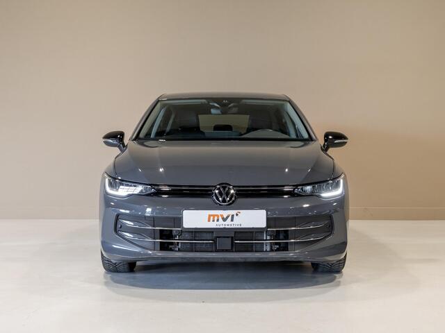 Volkswagen GOLF 1.5 TSI / 116pk / Stoelverwarming / Navigatie / Adaptieve cruise control / Apple carplay / Airco