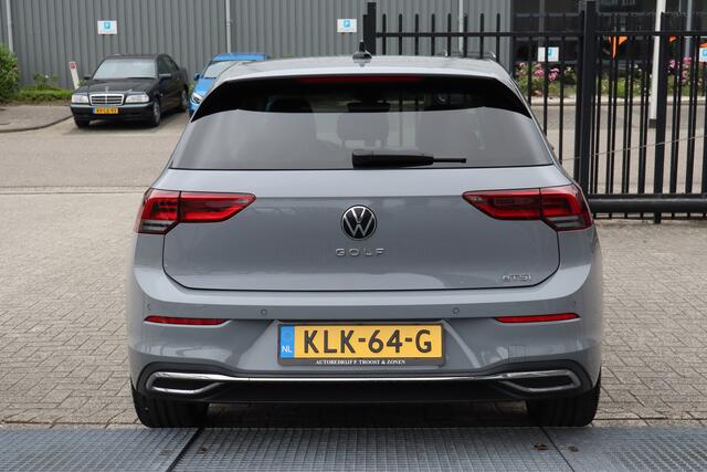 Volkswagen GOLF 1.5 eTSI Active Stoelverwarming/Apple carplay/Achteruitrijcamera/Adaptieve cruise control/Lane assist/Parkeersensoren rondom/Sfeerverlichting/Climate control/DAB/Navigatie
