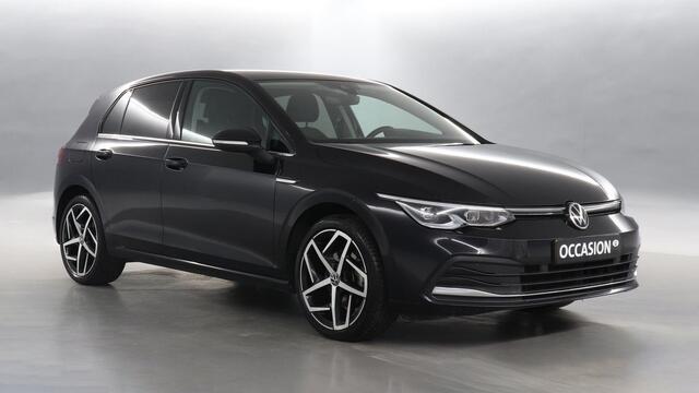 Volkswagen GOLF 1.5 eTSI 150pk Style DSG / Navigatie / Stoelverwarming / IQ Light / Camera 127