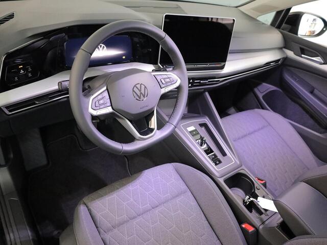 Volkswagen GOLF Life Edition 1.5 eHybrid 204 PK | 18 "LM velgen | Stoel & Stuurverwarming | Camera |