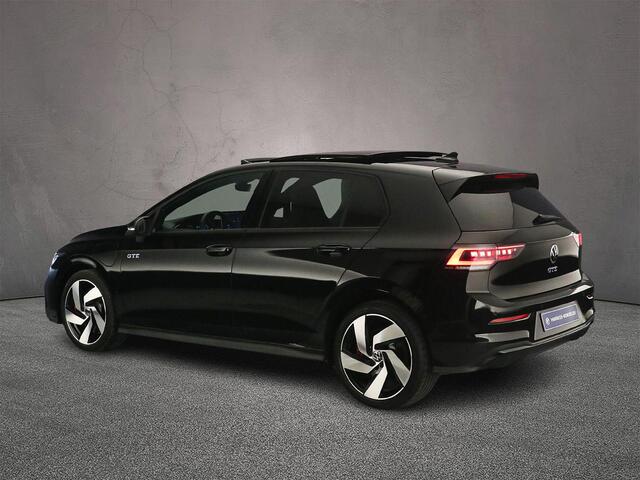 Volkswagen GOLF GTE 1.5 TSI eHybrid 272pk DSG Automaat Trekhaak, Lederen bekleding, Adaptive cruise control, Panoramadak, Black Style, LED matrix koplampen