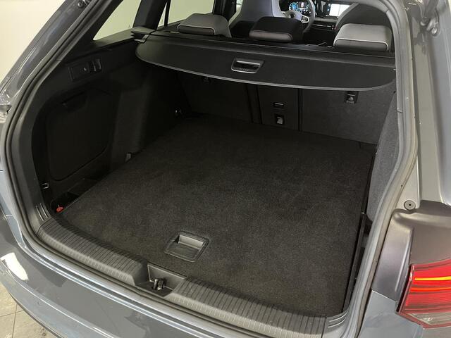 Volkswagen GOLF Variant 1.5 eTSI R-Line | Trekhaak | Adaptive cruise | parkeersensoren V+A |