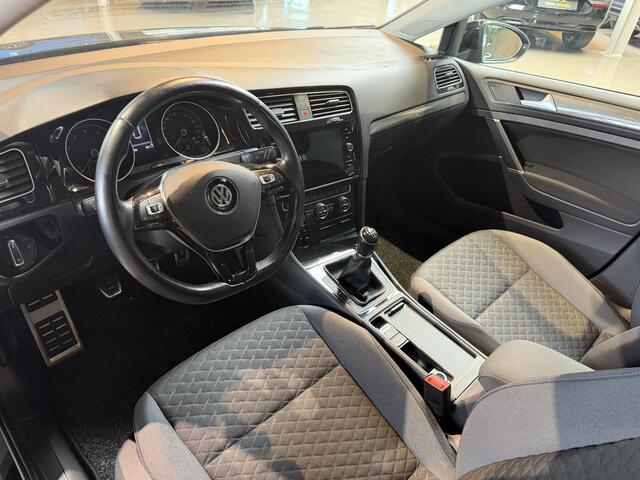 Volkswagen GOLF 1.0 TSI Comfortline Groots scherm navigatie