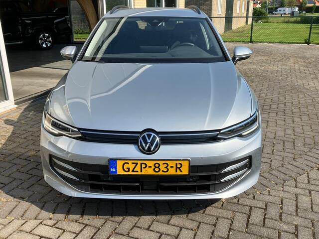 Volkswagen GOLF Variant 1.5 TSI Life Bns. Digitaal dashbord, Camera, Elec. stoelen, Car-