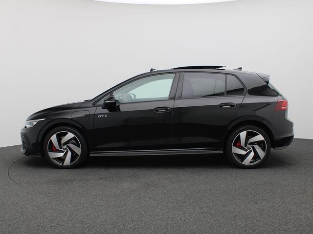 Volkswagen GOLF 1.5 eHybrid GTE 272PK DSG Pano-Schuifdak, Trekhaak, 18" LM Velgen, Achteruitrijcamera, Stoel-Stuurverwarming, Head-Up Display, Keyless, Adaptieve Cruise Control
