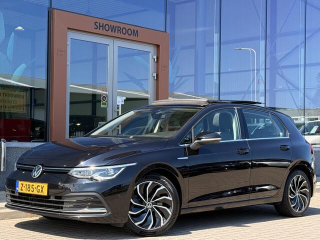 Volkswagen GOLF 1.5 TSI 1st Edition | Pano | Stoel/Stuurverwarming | ACC | Massage | Memory | Sfeerverlichting